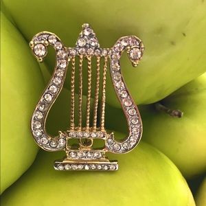 🦋 VINTAGE 1980’s RHINESTONE LYRE HARP PIN